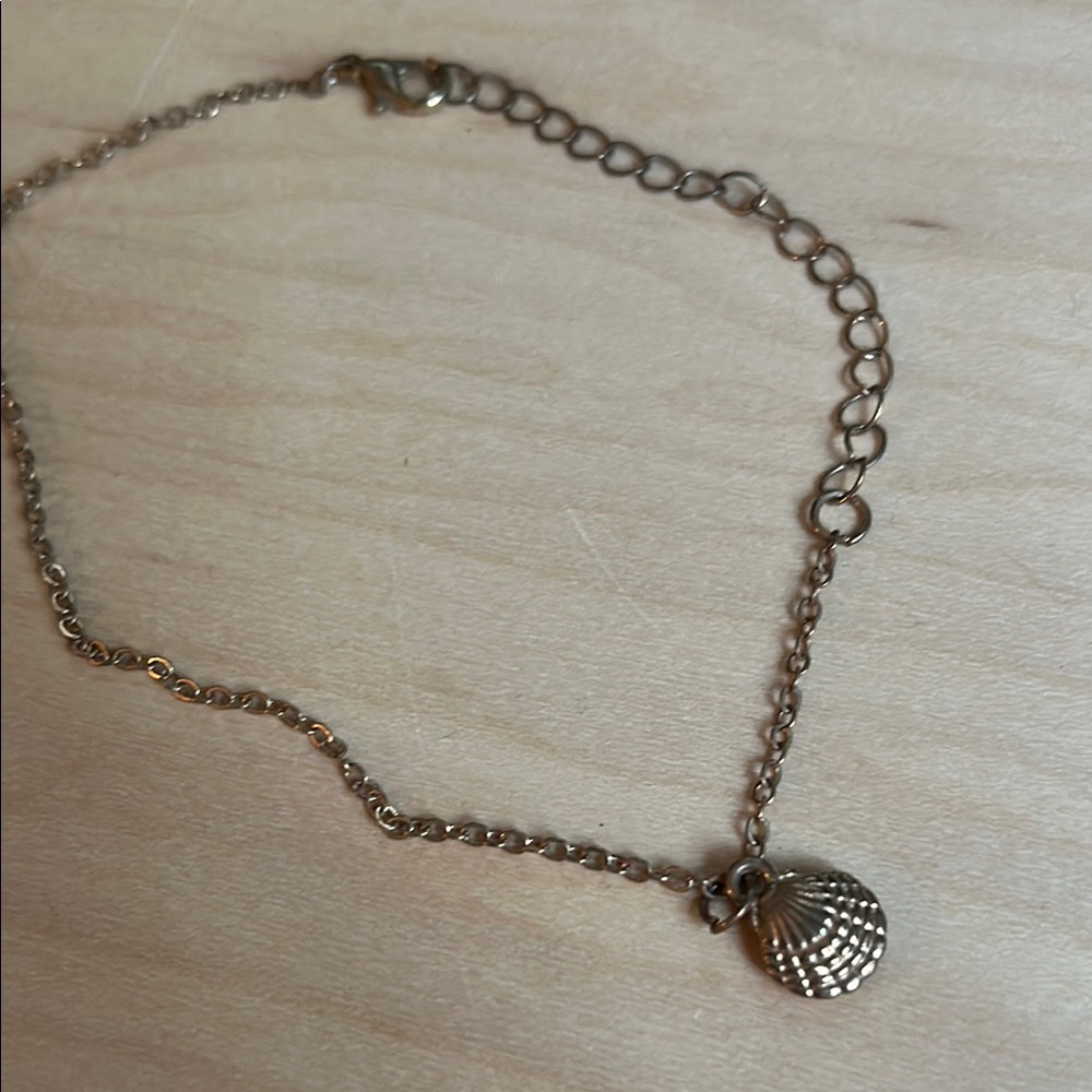 Gold Shell Pendant Anklet